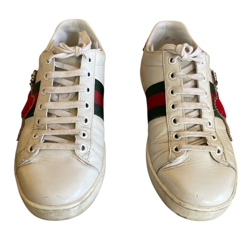 Gucci Ace Sneakers with Red Heart and Dagger Detail - Picture 3 of 7